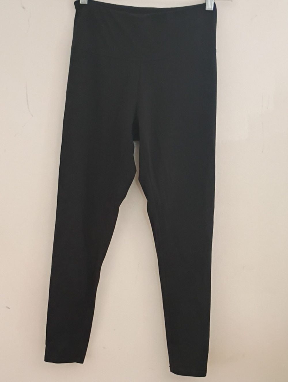 Three Dots Solid Black High-Waist Leggings
